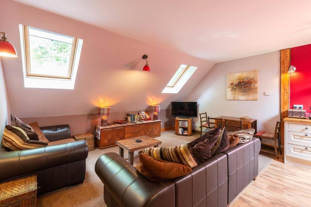 The Beeches Studio, Highlands Of Scotland Newtonmore Exteriér fotografie